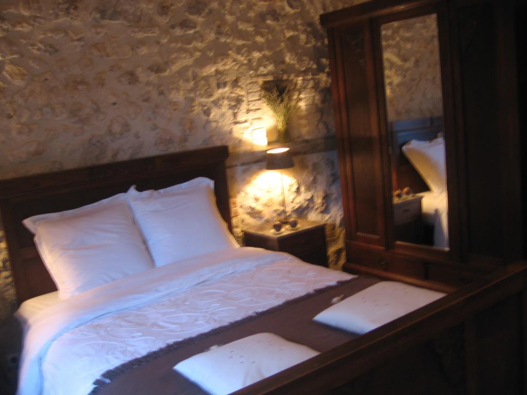 Moulin Mariman Bed and Breakfast Allan Δωμάτιο φωτογραφία
